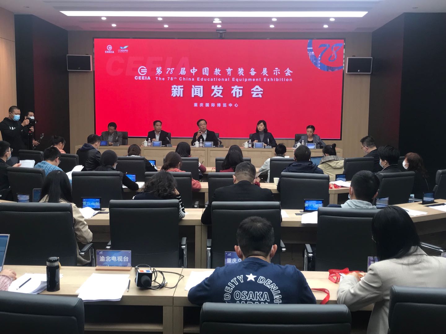 微信图片_20201022062812（教1.jpg